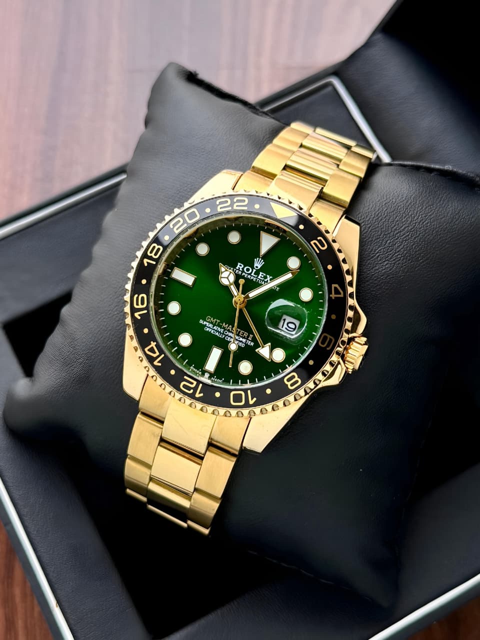 Rolex GMT Master 2 Men's Watch Green Dial Gold Stainless Steel 41mm