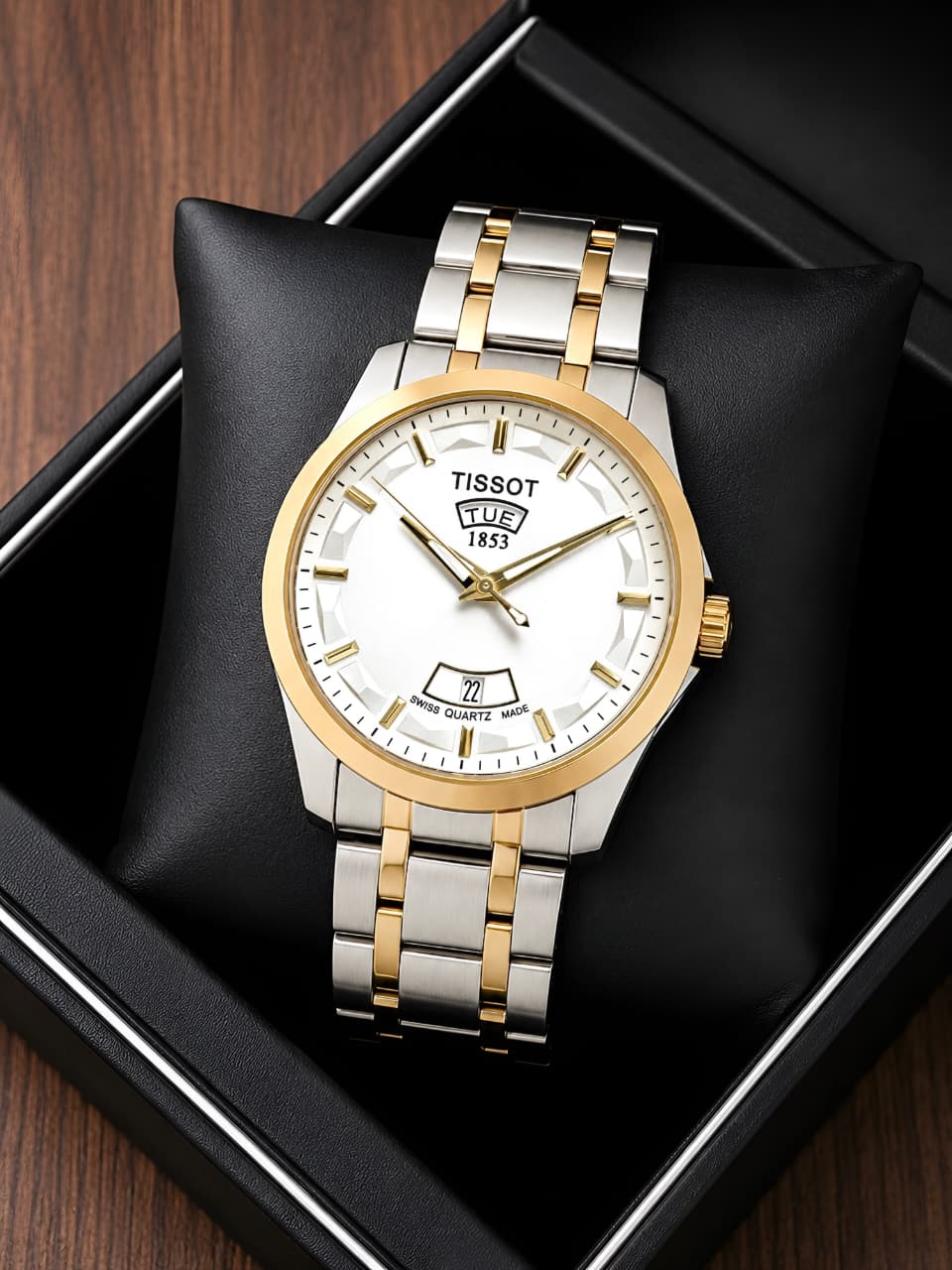 Tissot Couturier Day-Date Men's Watch Gradient Dial 43mm